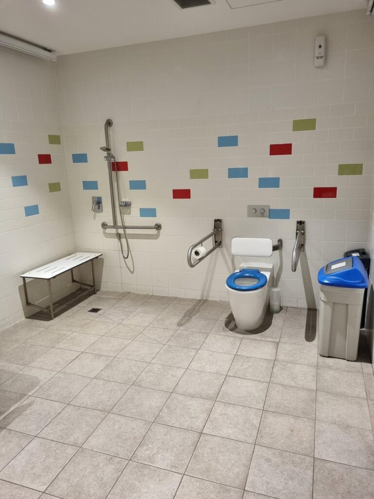 An ambulant toilet is also located in the main change rooms on pool deck and at health club.