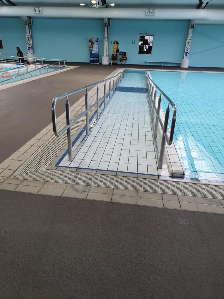 25 metre, Warm Water and Program pool with access ramp; Splash Park with beach entry; and Spa offers wide step entry.