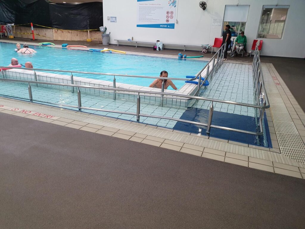 25 metre, Warm Water and Program pool with access ramp; Splash Park with beach entry; and Spa offers wide step entry.